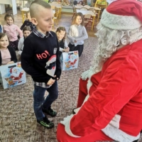 received 541083419775875